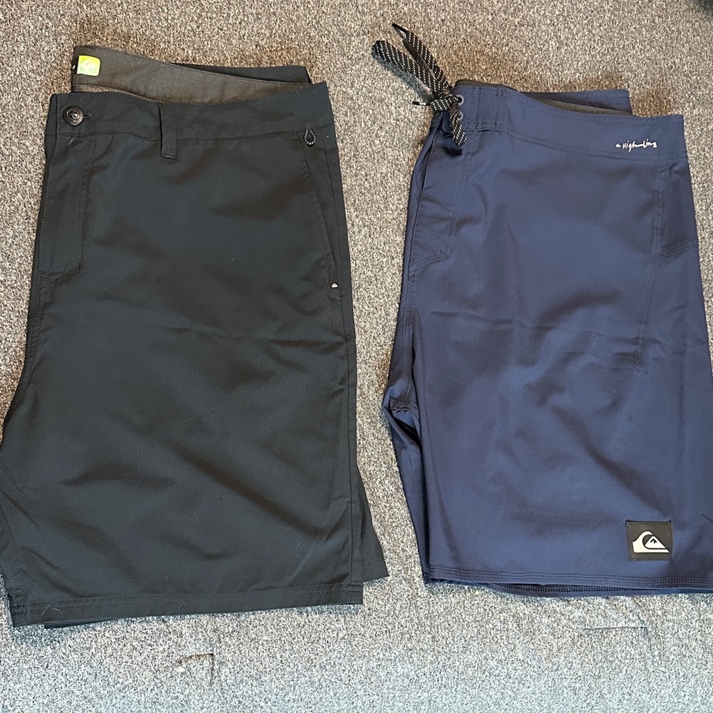 Quiksilver Black & Navy Men's Shorts Two-Pack size 40